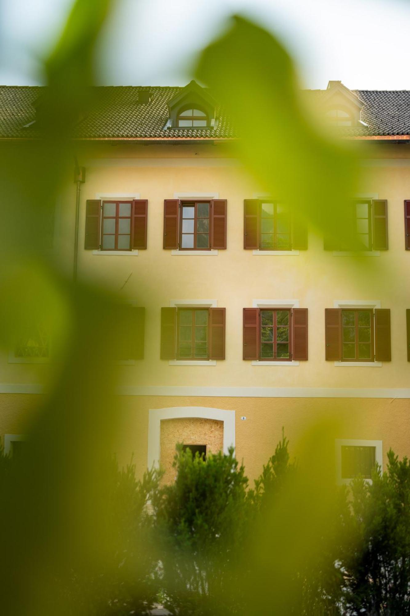 Castel Sallegg Suites Adults Only Caldaro Eksteriør billede