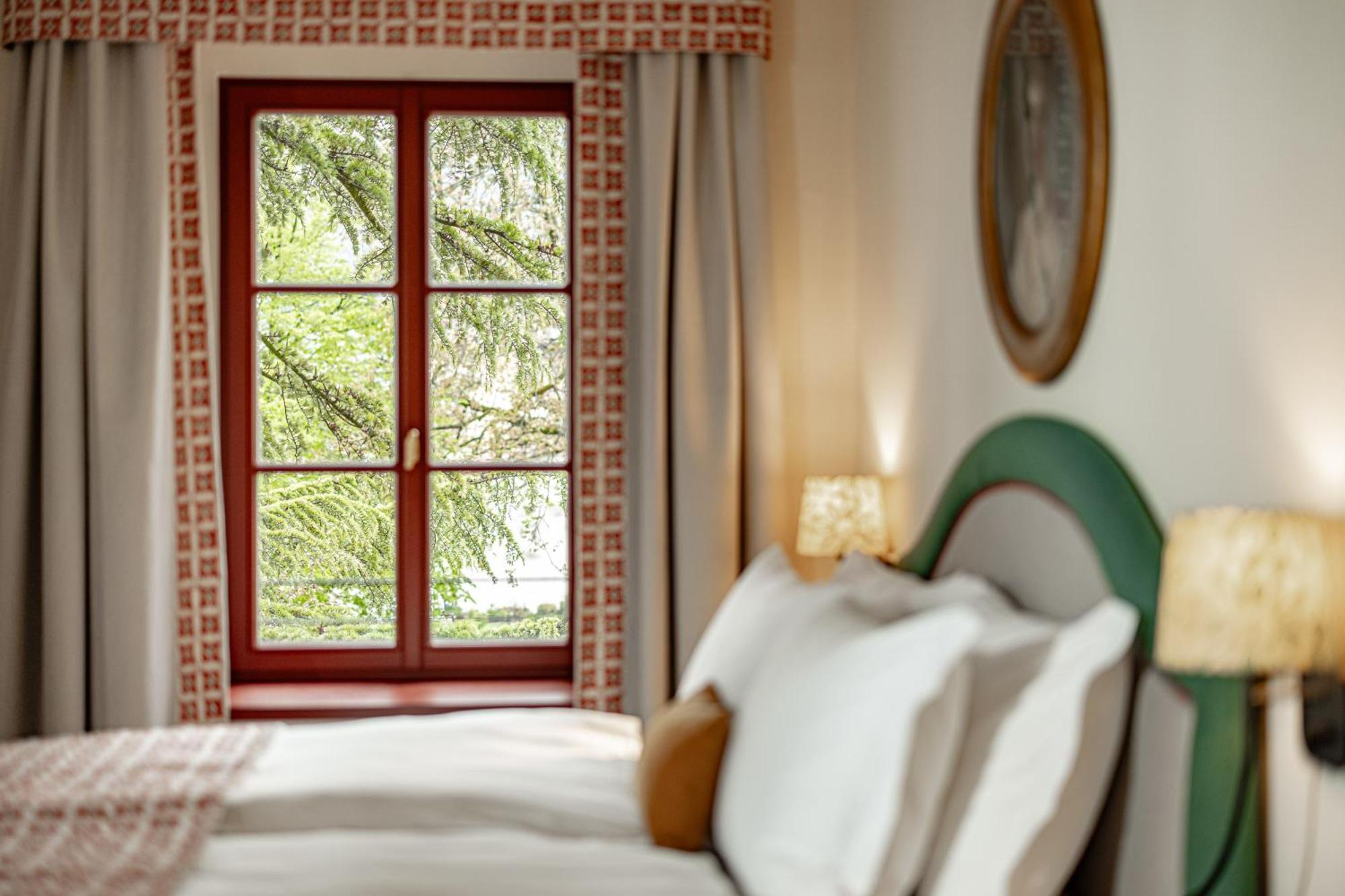 Castel Sallegg Suites Adults Only Caldaro Eksteriør billede