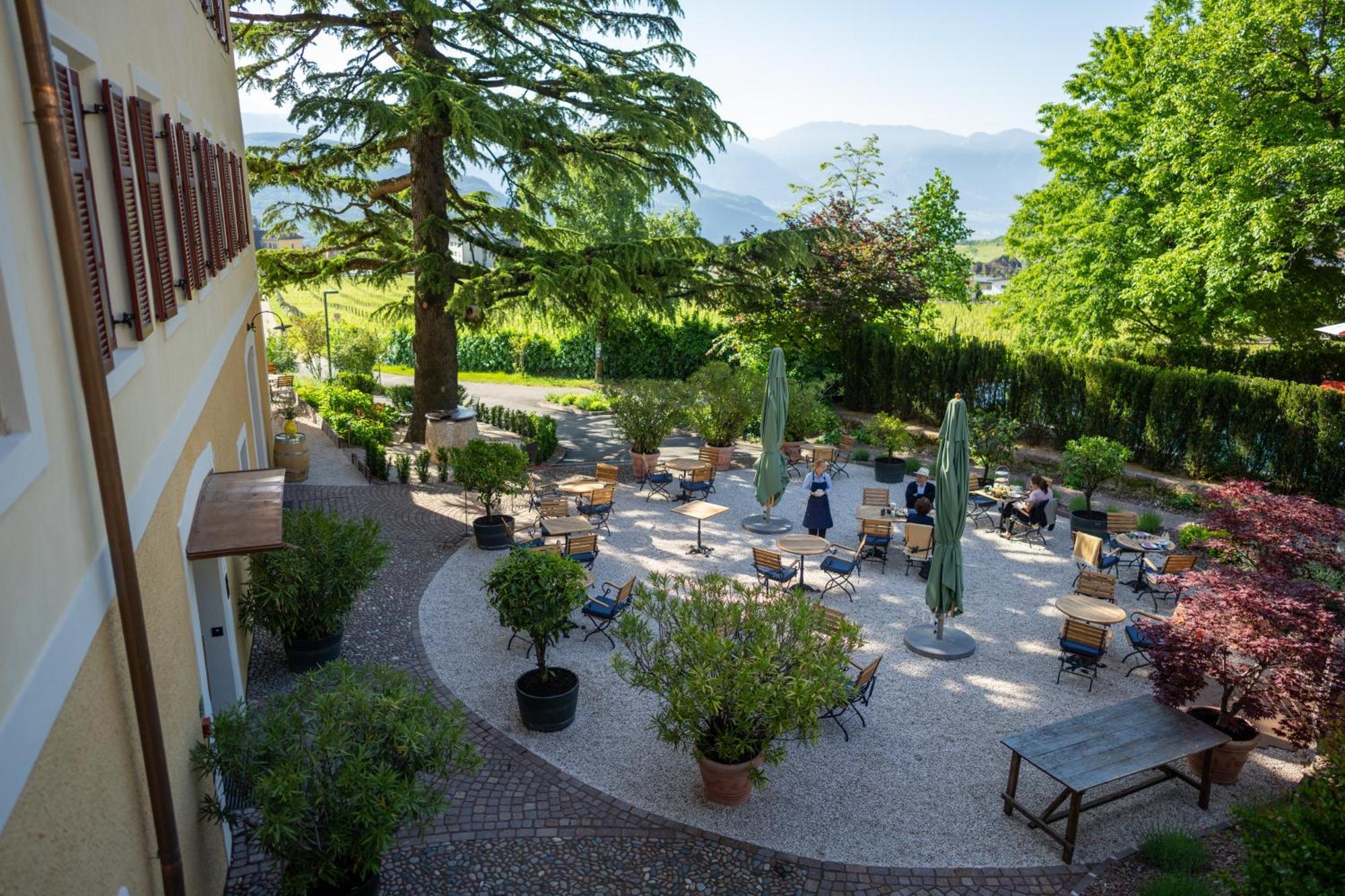 Castel Sallegg Suites Adults Only Caldaro Eksteriør billede